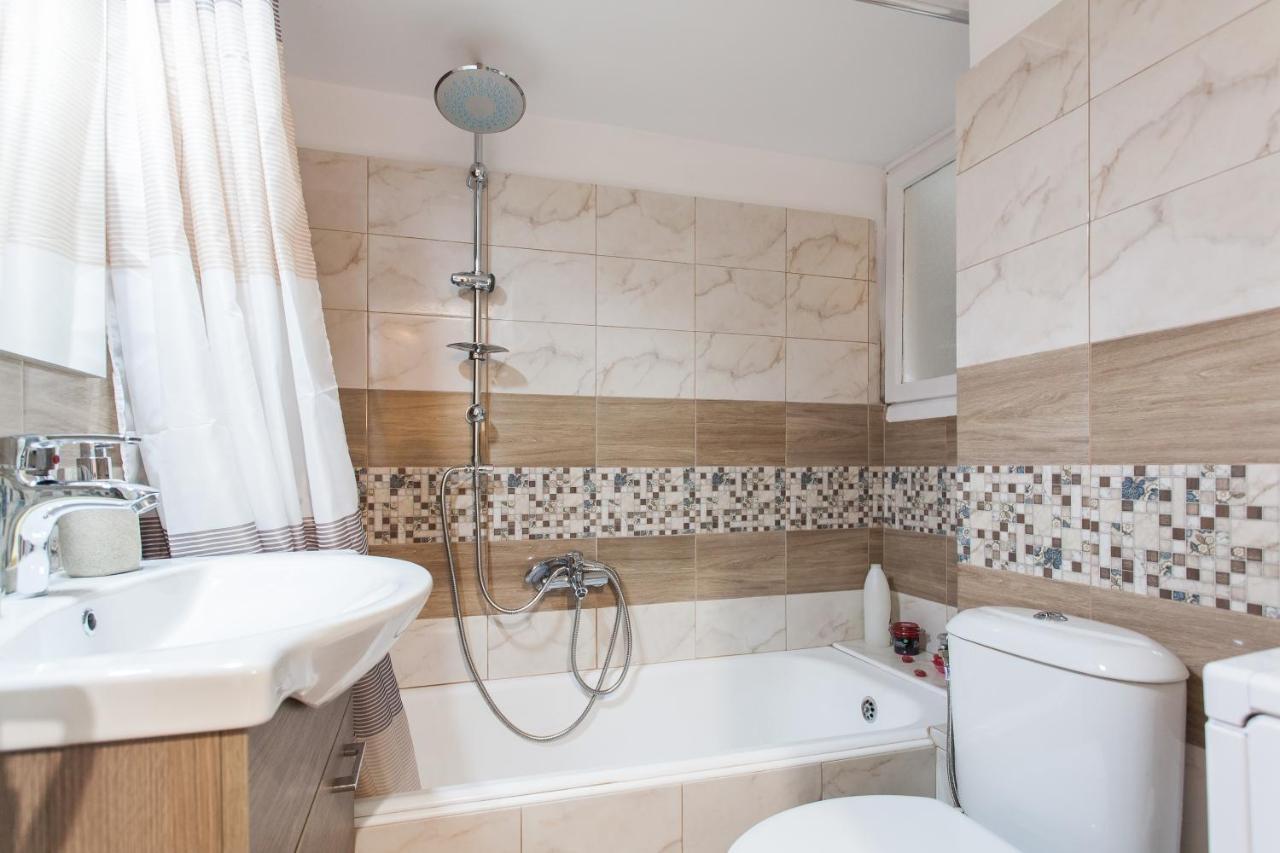 אתונה Safe Quiet Rooms In Apartment Close To Metro Station And Walk Acropolis מראה חיצוני תמונה